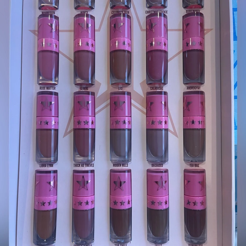 COPY - JEFFREE STAR NUDE LIQUID LIPSTICK VAULT - NEW IN BOX! #200